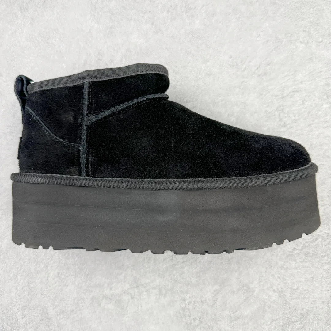 Pick up locally💰520 UGG 5092 Zhou Dongyu Mini thick-soled autumn and winter sheep fur integrated snow boots. All shoes are made from the same factory as ZP. Longfeng A-grade Australian imported sheep fur integrated women's boots. Brand OEM production line. Fully follow the ZP process. OEM original pattern maker. Adhering to the principle of no original shoes and no development selection. Pay attention to every detail. The most authentic version on the market. TREADLITE "Light Wing" technology outsole. Lightweight/durable/flexible/pile size: 35 36 37 38 39 40 Coding: by2936090